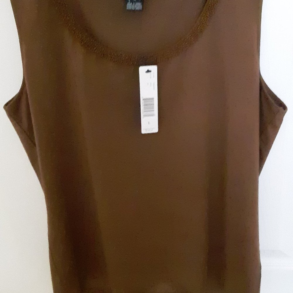 Linda Allard Ellen Tracy Tank Top